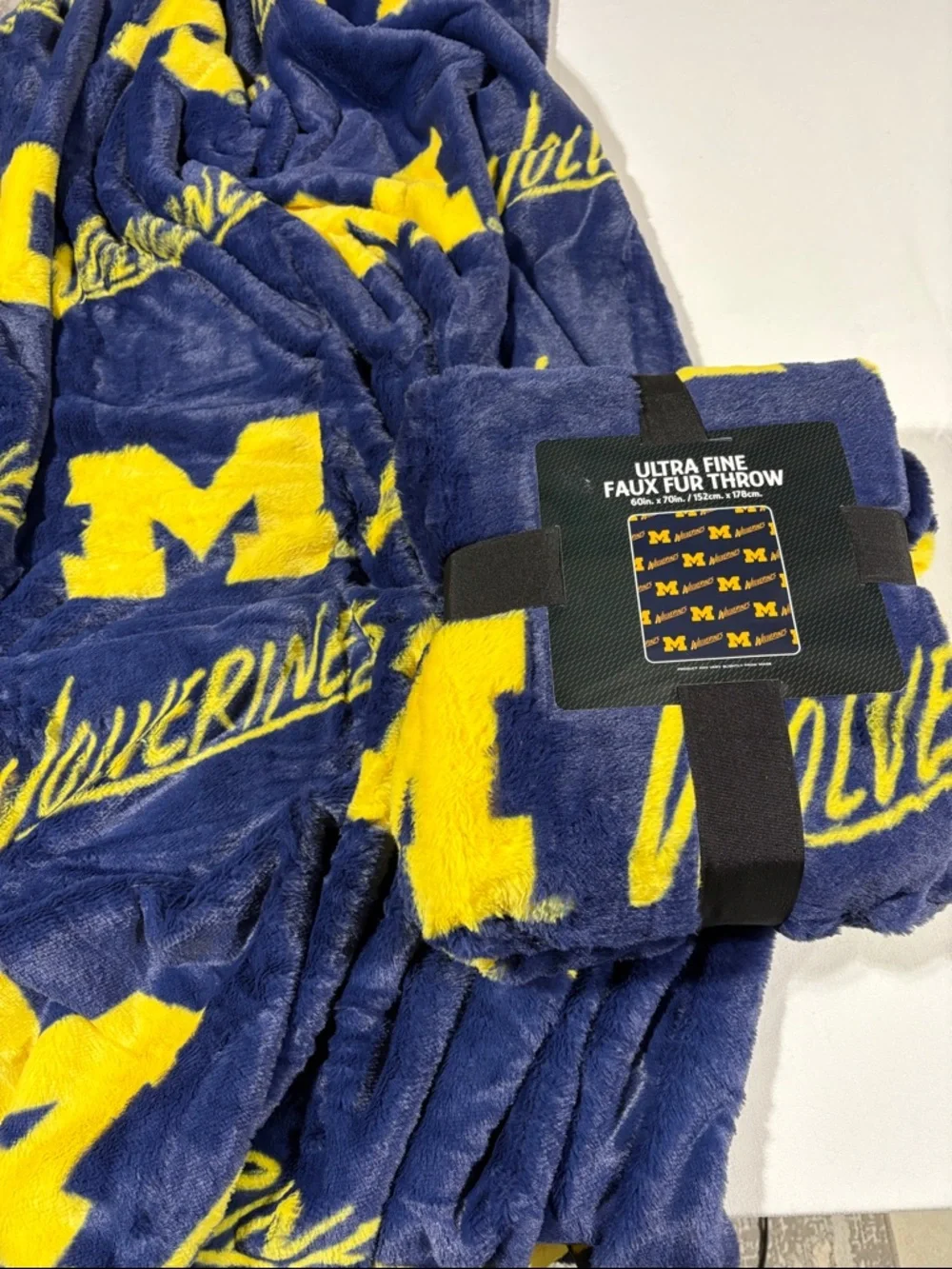 University of Michigan Throw Blanket Large